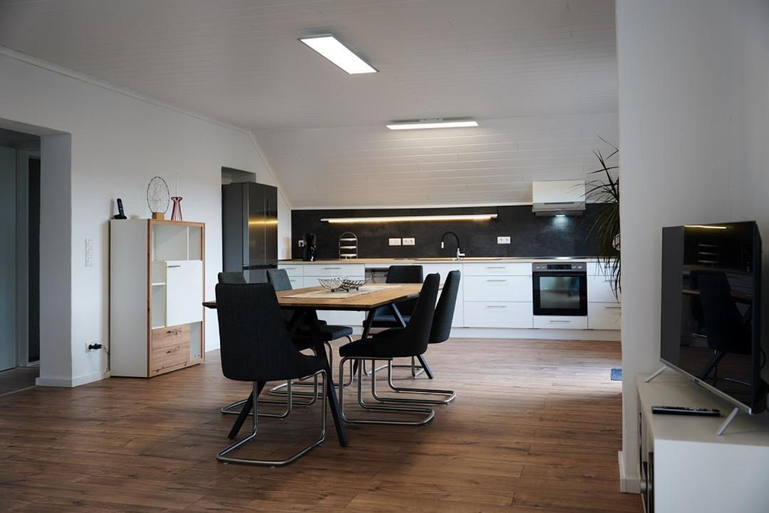 Ferienwohnung Saarblick Besseringen ميتلاخ المظهر الخارجي الصورة